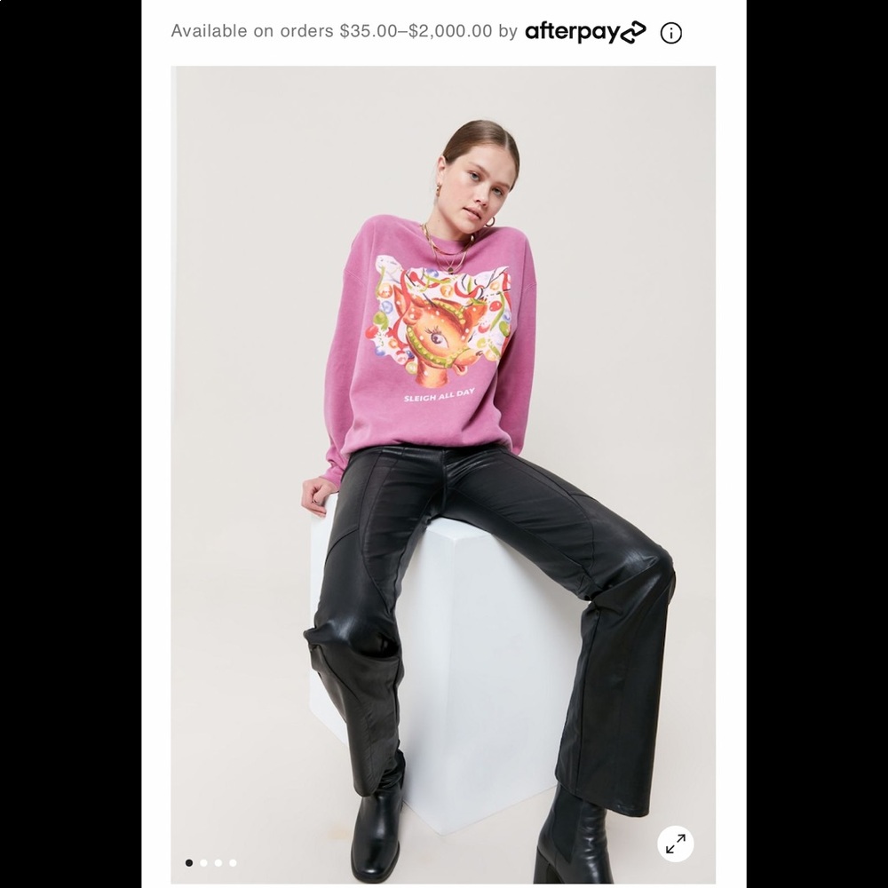 Urban Outfitters boyfriend style sweatshirt - M-L